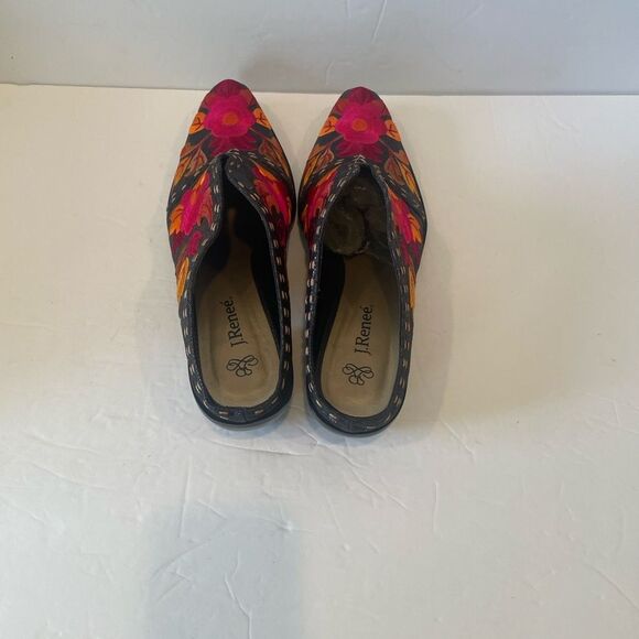 Women's Floral Embroidered Black Shoes - Picture 3 of 8